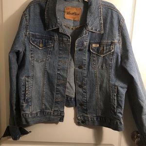 Women’s Levi Strauss denim jacket.